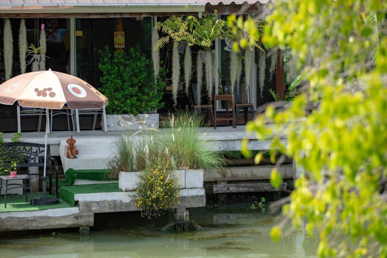 Reuan Vilawan Ratchaburi Exterior photo