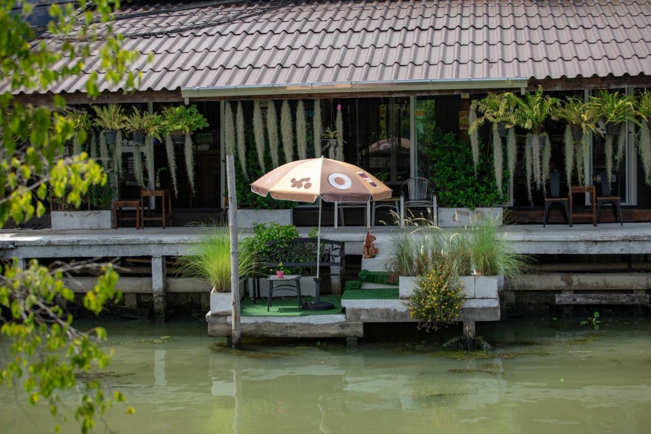 Reuan Vilawan Ratchaburi Exterior photo