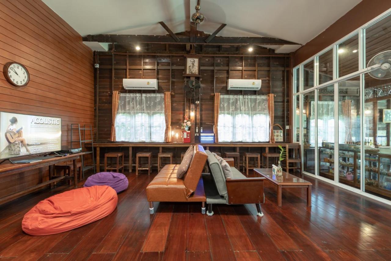 Reuan Vilawan Ratchaburi Exterior photo
