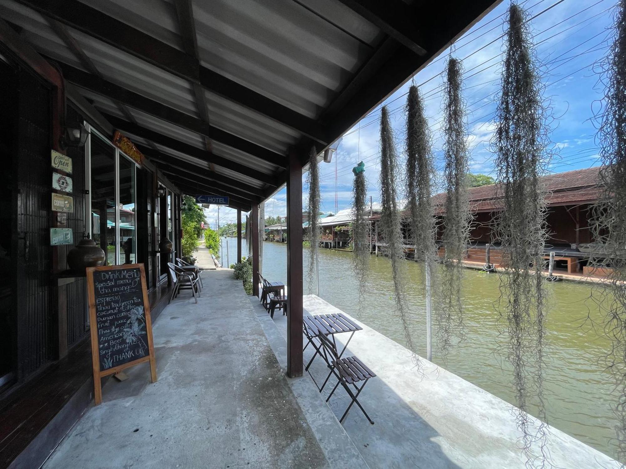 Reuan Vilawan Ratchaburi Exterior photo