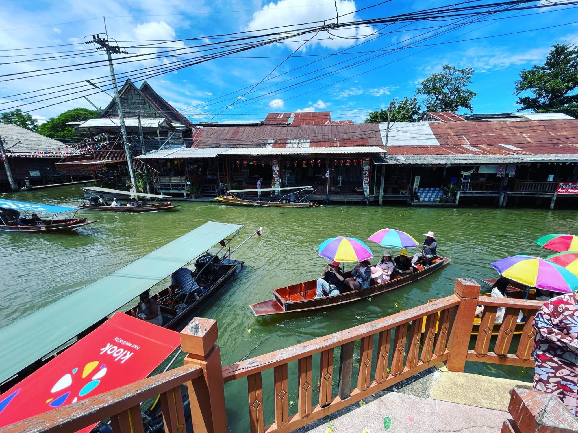 Reuan Vilawan Ratchaburi Exterior photo